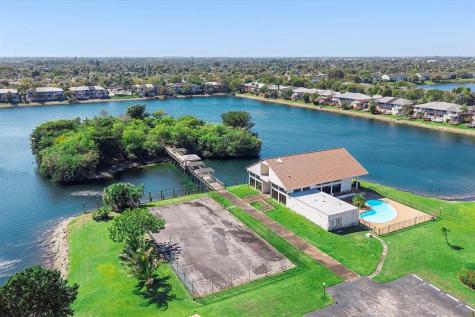 3100 NW 46th Street Oakland Park FL 33309