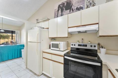 3100 NW 46th Street Oakland Park FL 33309
