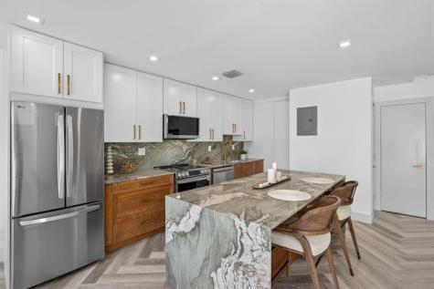 7 Coventry Way Wilton Manors FL 33305
