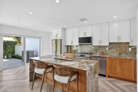 7 Coventry Way Wilton Manors FL 33305