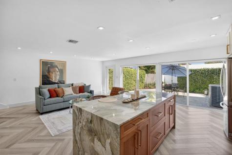 7 Coventry Way Wilton Manors FL 33305