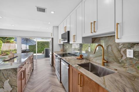 7 Coventry Way Wilton Manors FL 33305