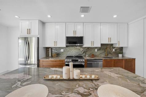 7 Coventry Way Wilton Manors FL 33305