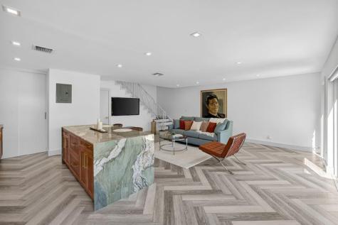 7 Coventry Way Wilton Manors FL 33305