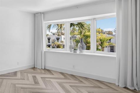7 Coventry Way Wilton Manors FL 33305