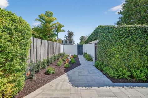 7 Coventry Way Wilton Manors FL 33305