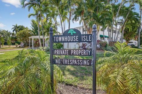 7 Coventry Way Wilton Manors FL 33305