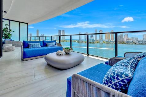 5000 Island Estates Drive Aventura FL 33160