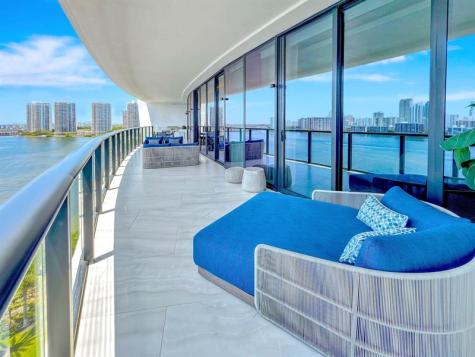 5000 Island Estates Drive Aventura FL 33160