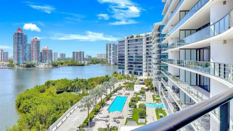 5000 Island Estates Drive Aventura FL 33160