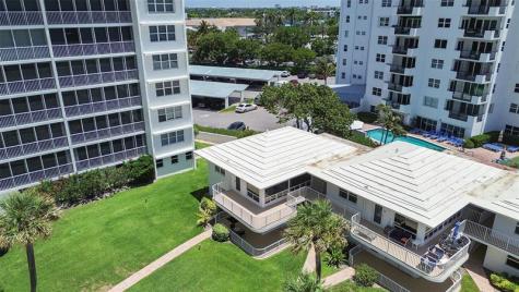 1530 S Ocean Boulevard Lauderdale By The Sea FL 33062