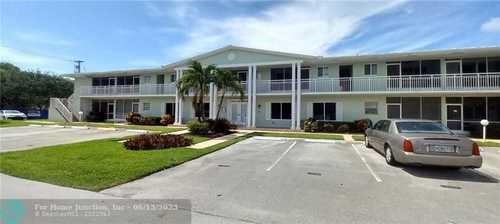 2100 NE 38th Street Lighthouse Point FL 33064