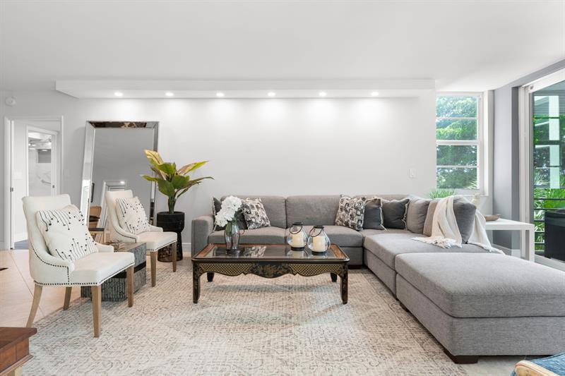 806 Cypress Grove Lane Pompano Beach FL 33069