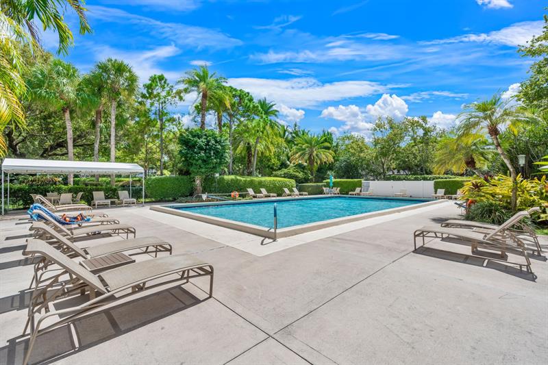 806 Cypress Grove Lane Pompano Beach FL 33069