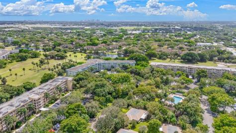806 Cypress Grove Lane Pompano Beach FL 33069
