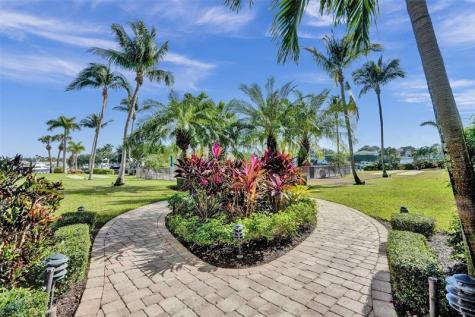 400 N Federal Highway Deerfield Beach FL 33441