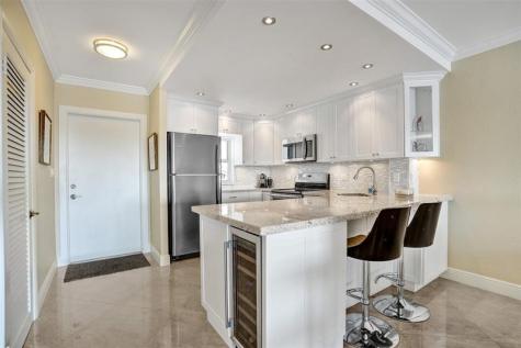 400 N Federal Highway Deerfield Beach FL 33441