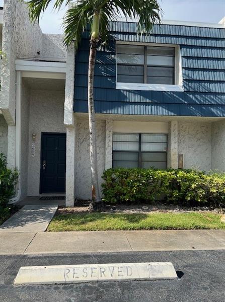 2609 N 40th Avenue Hollywood FL 33021