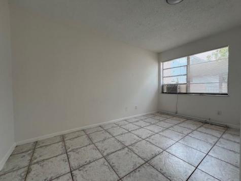 2609 N 40th Avenue Hollywood FL 33021