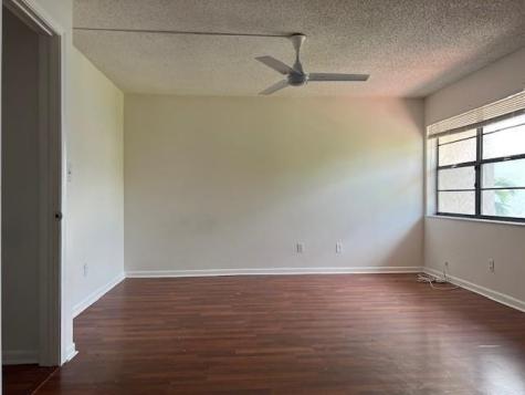 2609 N 40th Avenue Hollywood FL 33021