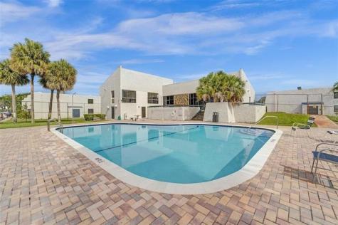 2609 N 40th Avenue Hollywood FL 33021