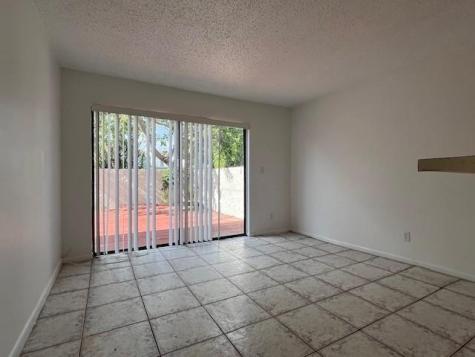 2609 N 40th Avenue Hollywood FL 33021