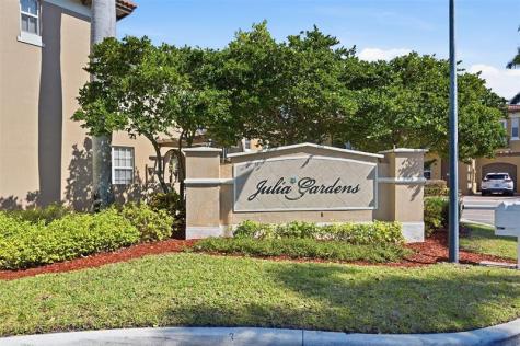 6982 Julia Gardens Drive Coconut Creek FL 33073