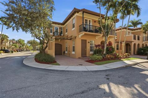 6982 Julia Gardens Drive Coconut Creek FL 33073