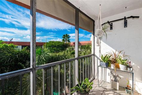 5300 NE 24 Terrace Fort Lauderdale FL 33308