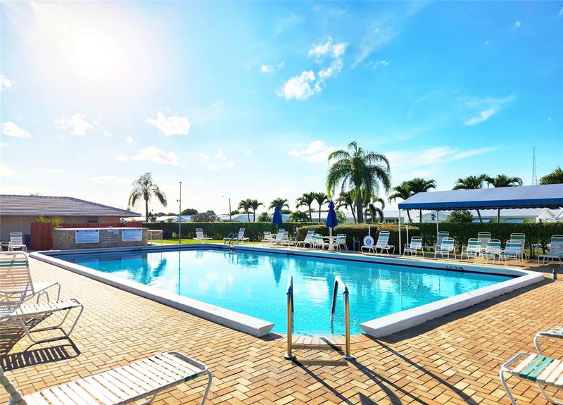 2100 SW Lake Circle Drive Boynton Beach FL 33426