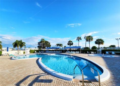 2100 SW Lake Circle Drive Boynton Beach FL 33426