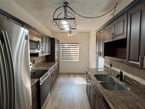 3850 Washington Street Hollywood FL 33021