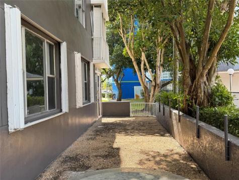 3850 Washington Street Hollywood FL 33021