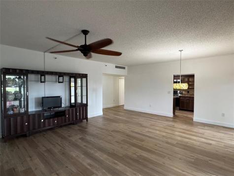 3850 Washington Street Hollywood FL 33021