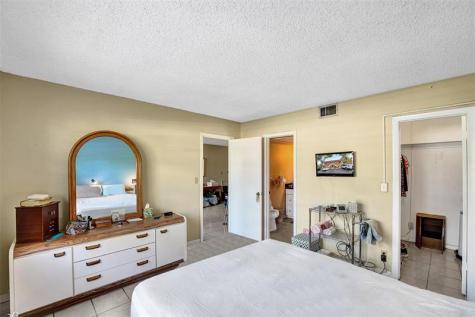 1920 NE 1st Terrace Wilton Manors FL 33305