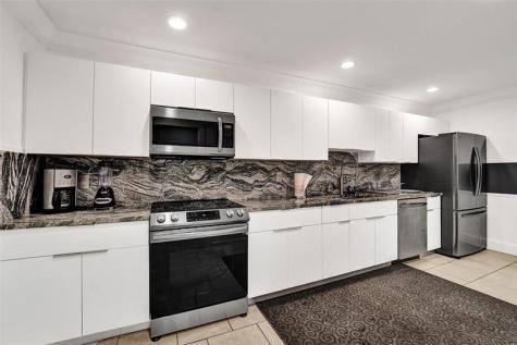 1920 NE 1st Terrace Wilton Manors FL 33305
