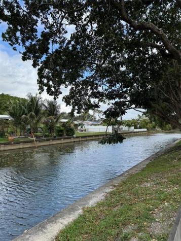 120 Royal Park Drive Oakland Park FL 33309