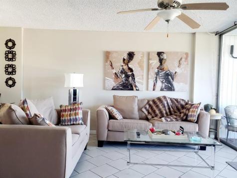 120 Royal Park Drive Oakland Park FL 33309