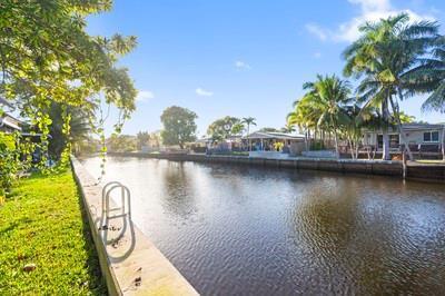 681 Kensington Place Fort Lauderdale FL 33305