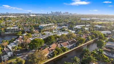 681 Kensington Place Fort Lauderdale FL 33305