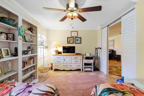 63 Woodland Drive Vero Beach FL 32962