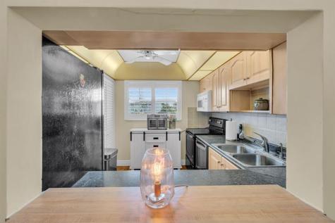 6890 Royal Palm Boulevard Margate FL 33063