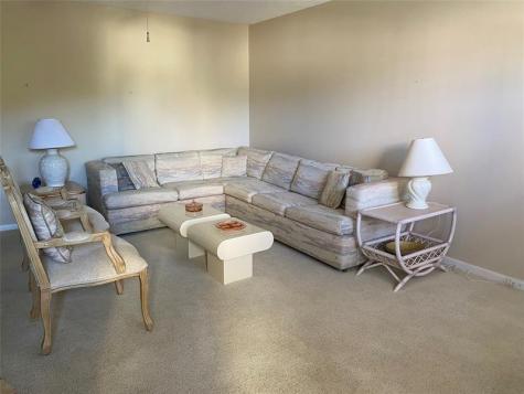 327 Richmond C Deerfield Beach FL 33442