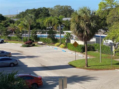 327 Richmond C Deerfield Beach FL 33442