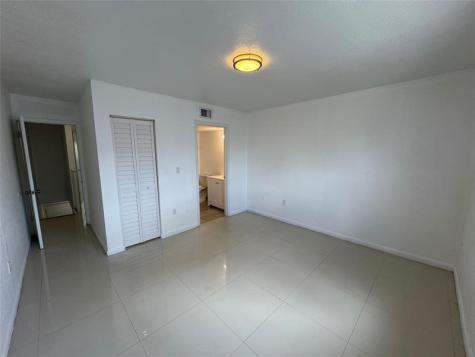 2710 W 76th Street Hialeah FL 33016