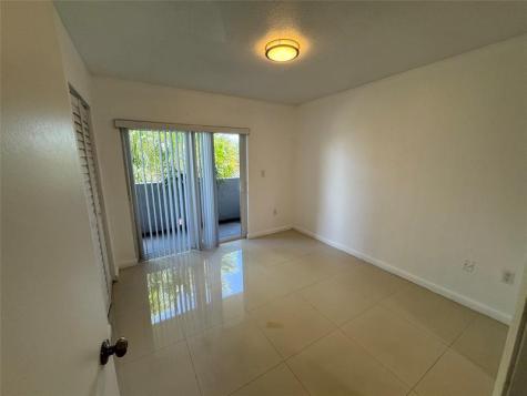 2710 W 76th Street Hialeah FL 33016