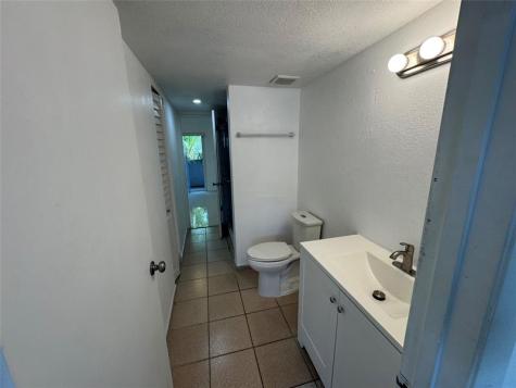 2710 W 76th Street Hialeah FL 33016
