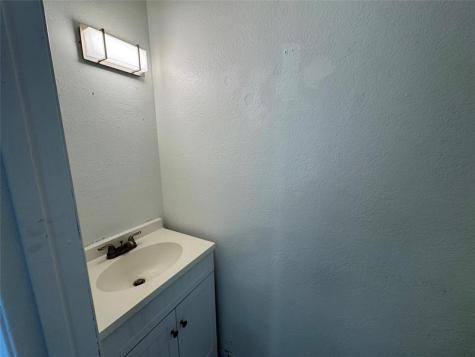 2710 W 76th Street Hialeah FL 33016