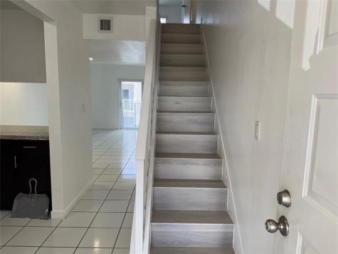 2710 W 76th Street Hialeah FL 33016