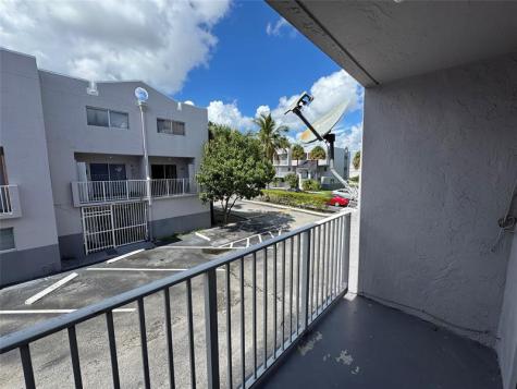 2710 W 76th Street Hialeah FL 33016